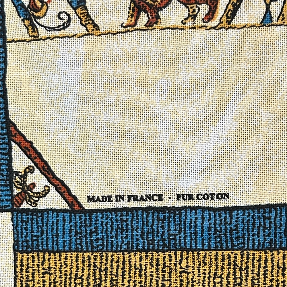 Josette France Tapisserie de Bayeux tea towel 28x18 - Picture 3 of 7